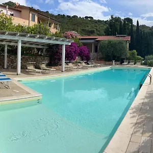  Aparthotel Le Solane Italia